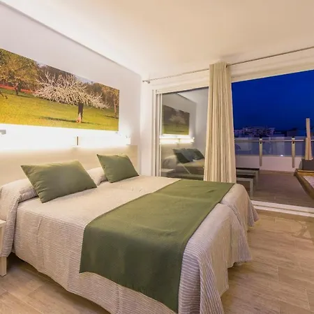 Otel Mari 2*