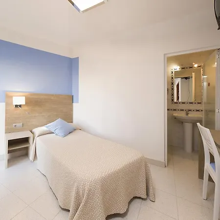 Hotel Mari 2*
